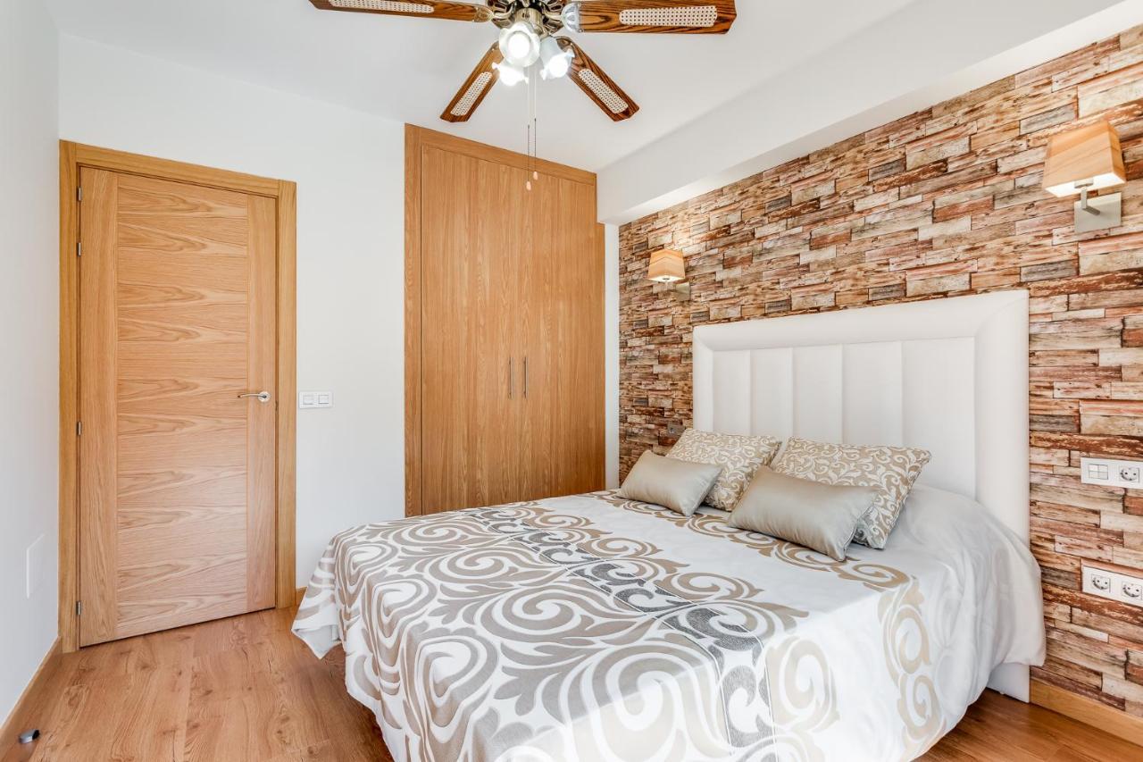 New 1 Bedroom Apartement On The Sea In Marbella. Exterior foto